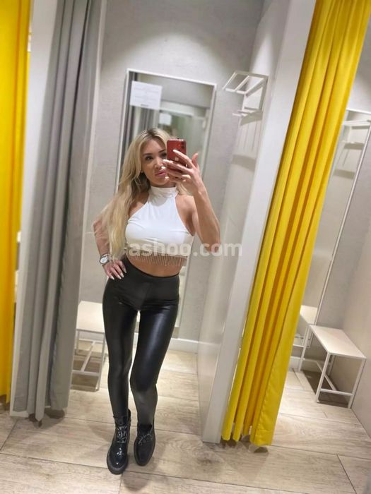 Проститутка возле метро: интимные удовольствия за пределами повседневности